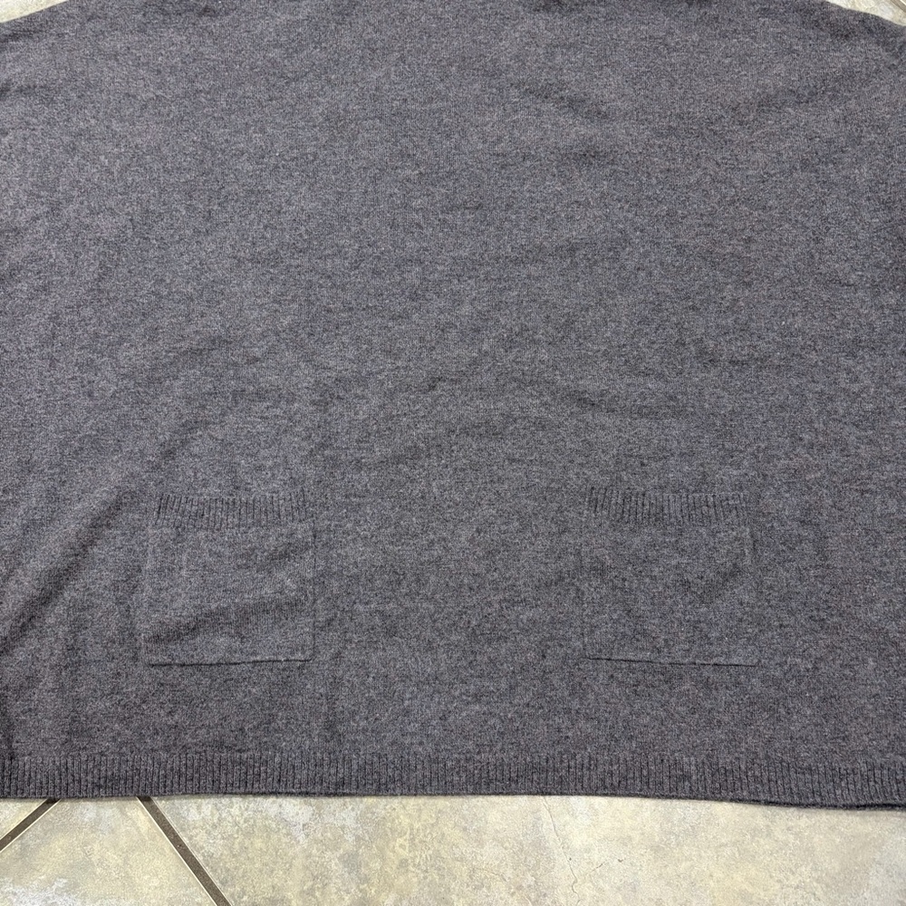 Talbots Womens Pure Cashmere Gray Turtle Neck Poncho Sz L Preppy Career Casual - Picture 3 of 9